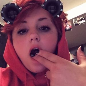 Meet your Posher, Leah